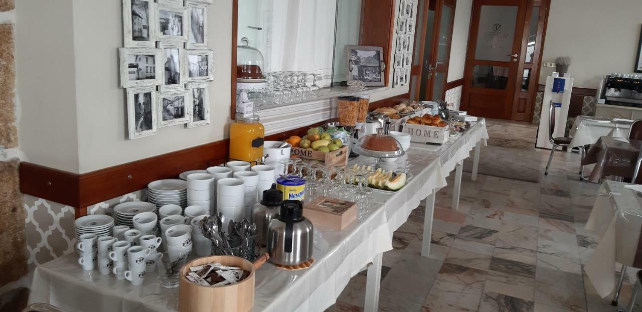 Hotel Vila Esteves Moncao Luaran gambar